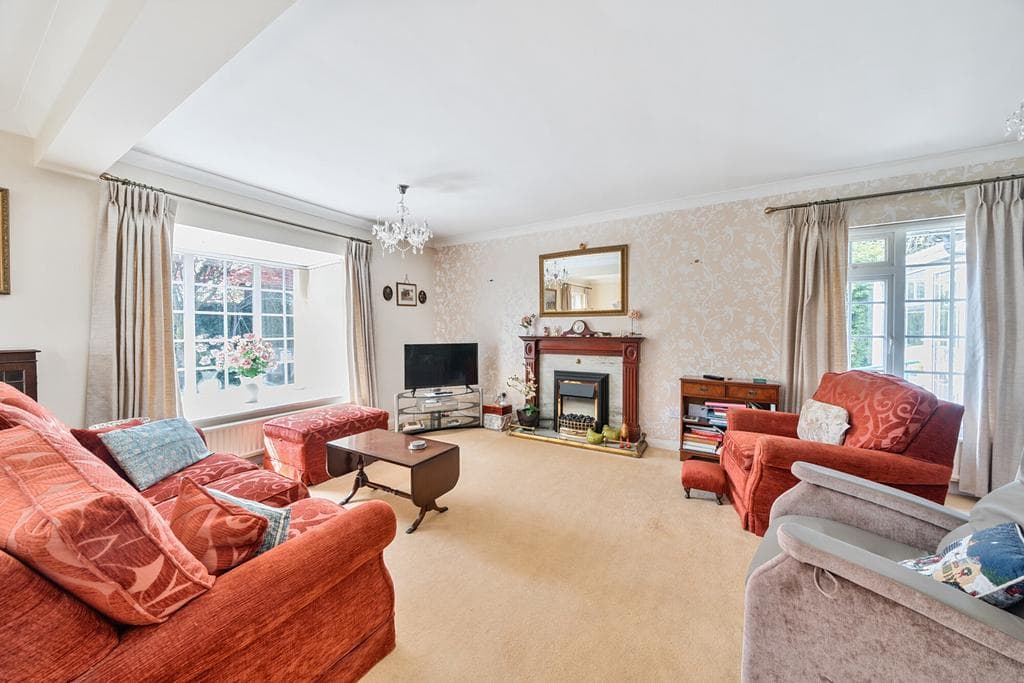 Chichester Avenue, Ruislip, Middlesex - Image 2