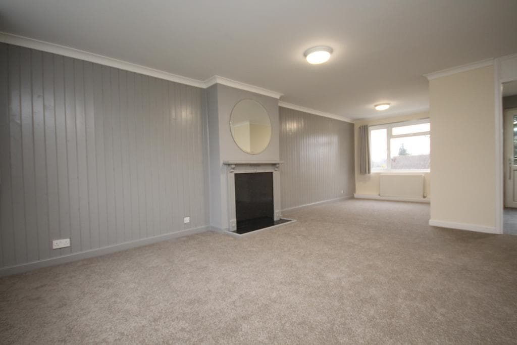 Altwood Area, Maidenhead - Image 2