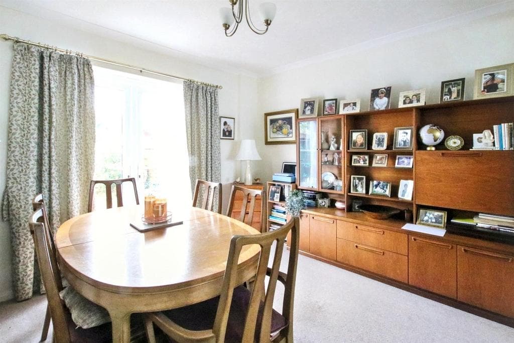 LODGE ROAD, FETCHAM, KT22 - Image 5