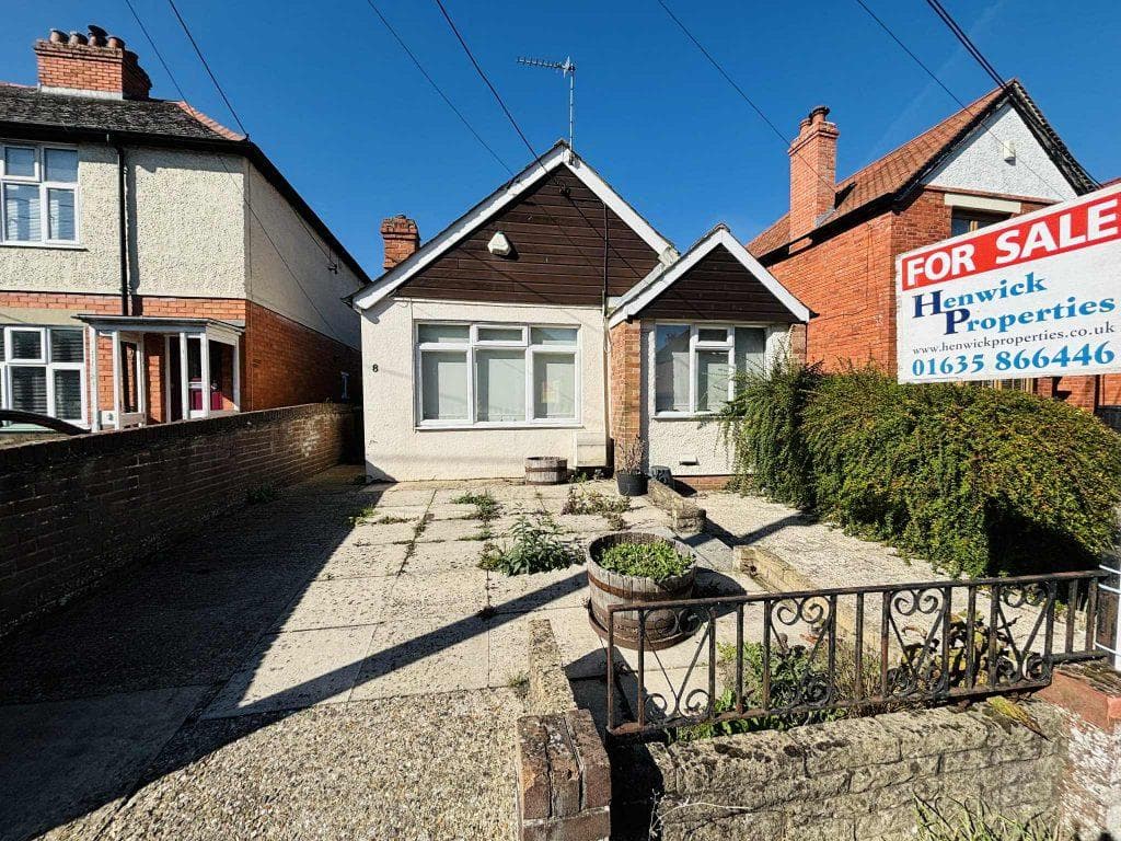 Green Lane, Thatcham RG19 - Image 1