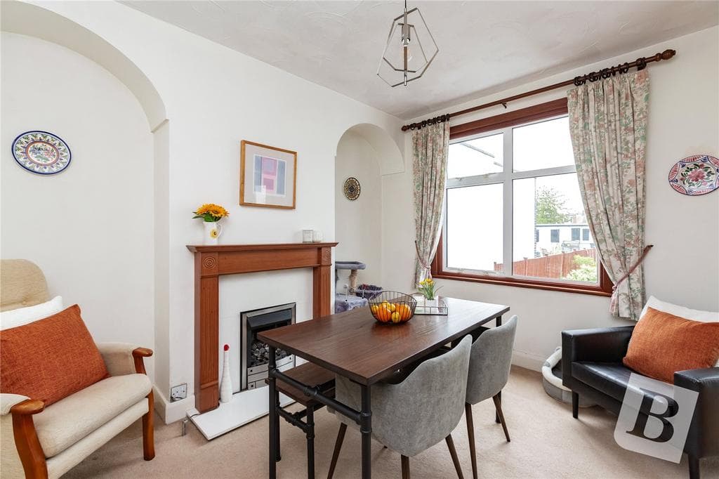 Kings Drive, Gravesend, Kent, DA12 - Image 4