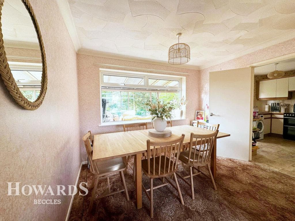 Mill Road, Mutford - Image 4