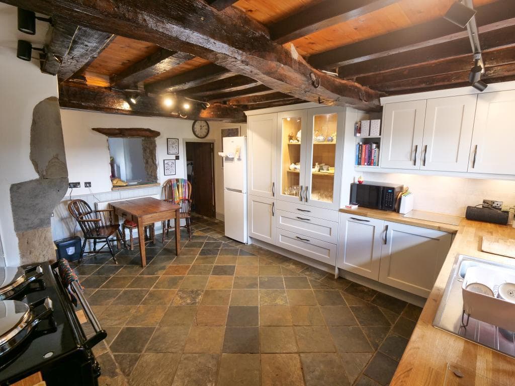 Quernmore, Lancaster, LA2 0QS - Image 2