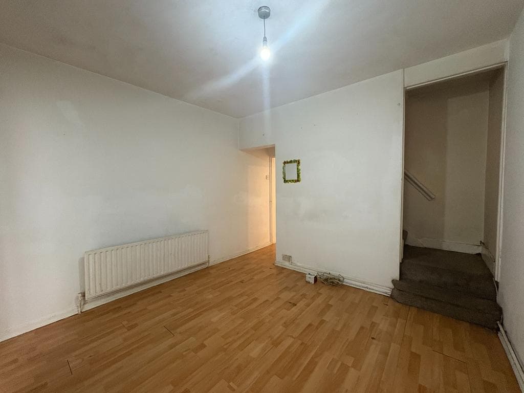 Clarence Street, Southall - Image 4
