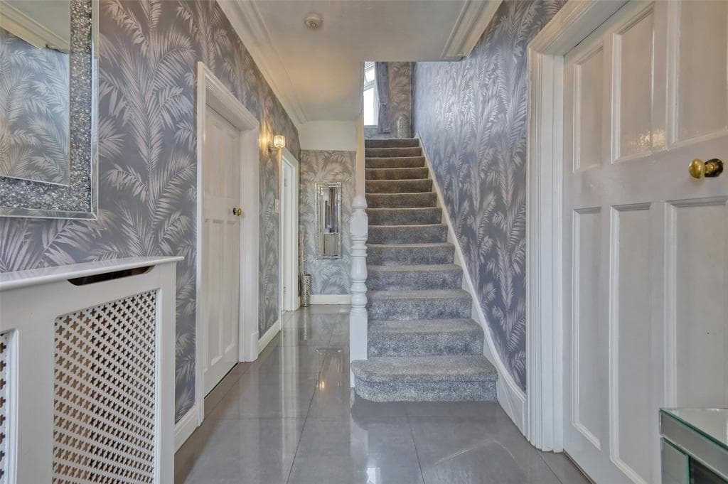 Greensward Lane, Hockley, Essex, SS5 - Image 5