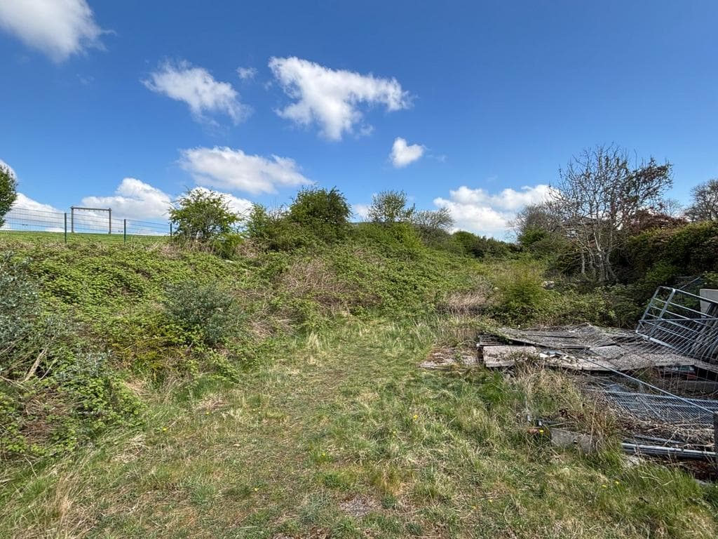 Hannah Court, Wyke, Bradford, BD12 - Image 1