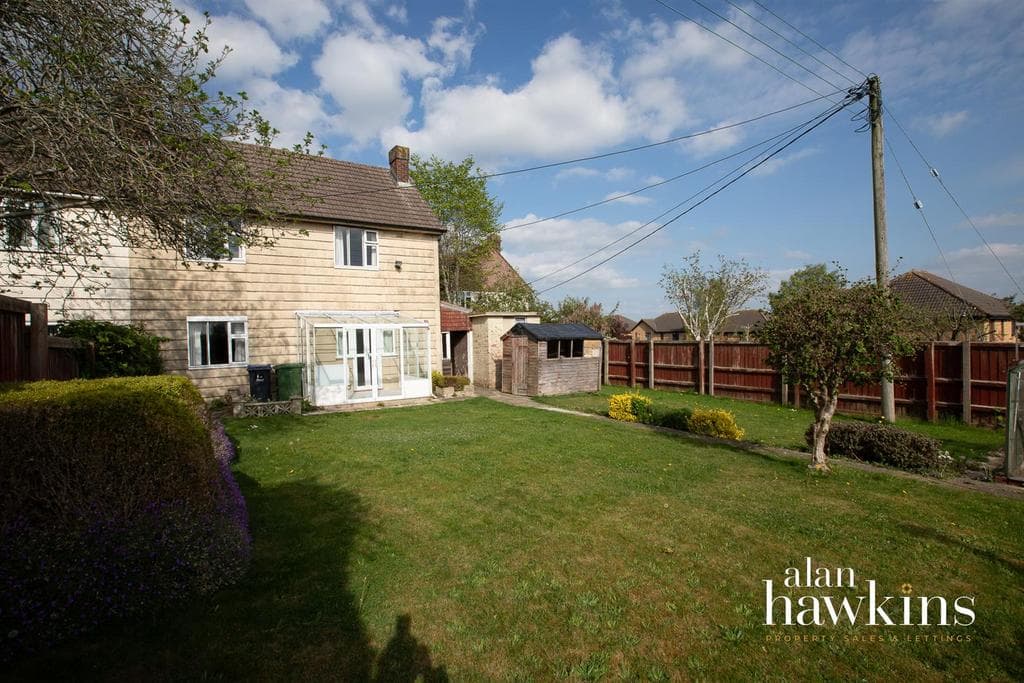 The Rosary, Royal Wootton Bassett - Image 2