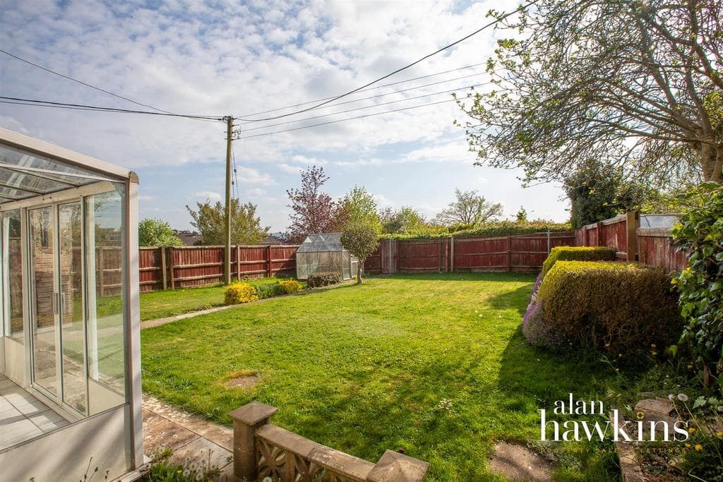 The Rosary, Royal Wootton Bassett - Image 4
