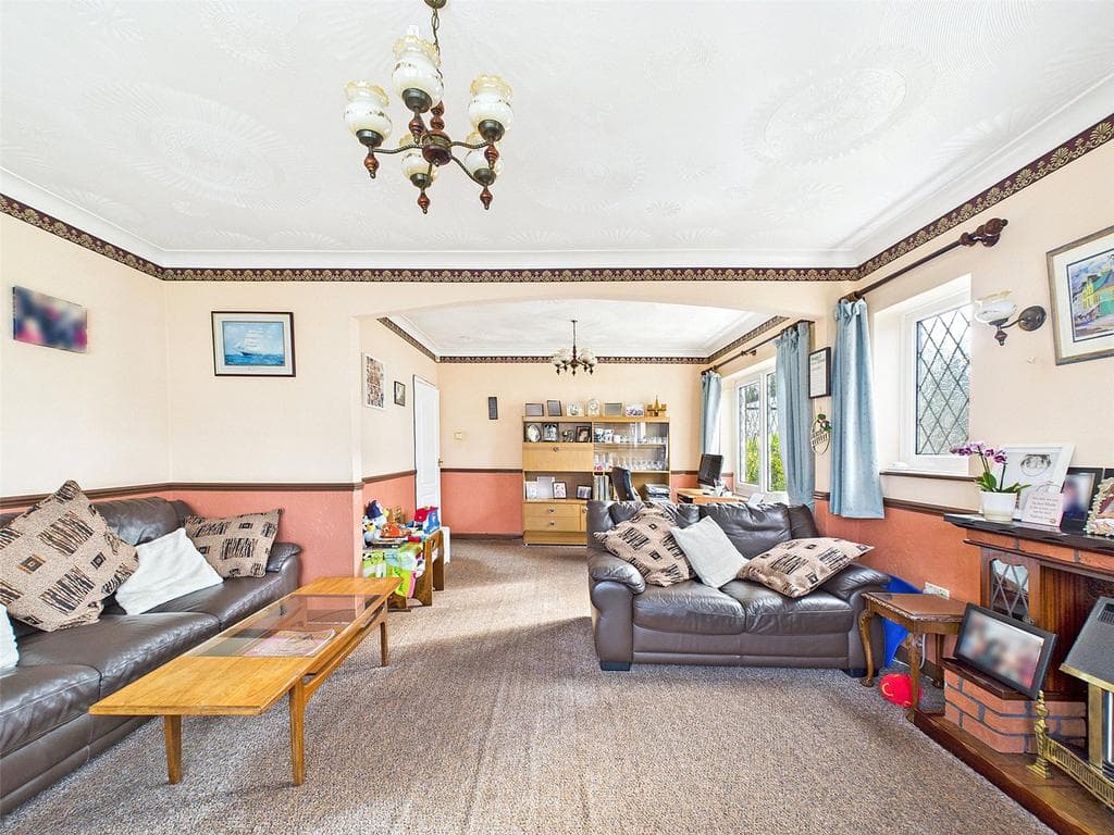 Malcomb Close, Bournemouth, Dorset, BH6 - Image 3