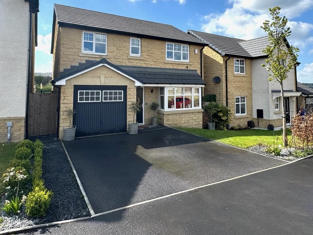 Lapwing Lane, Cranberry Meadows, Darwen, BB3 - Image 1