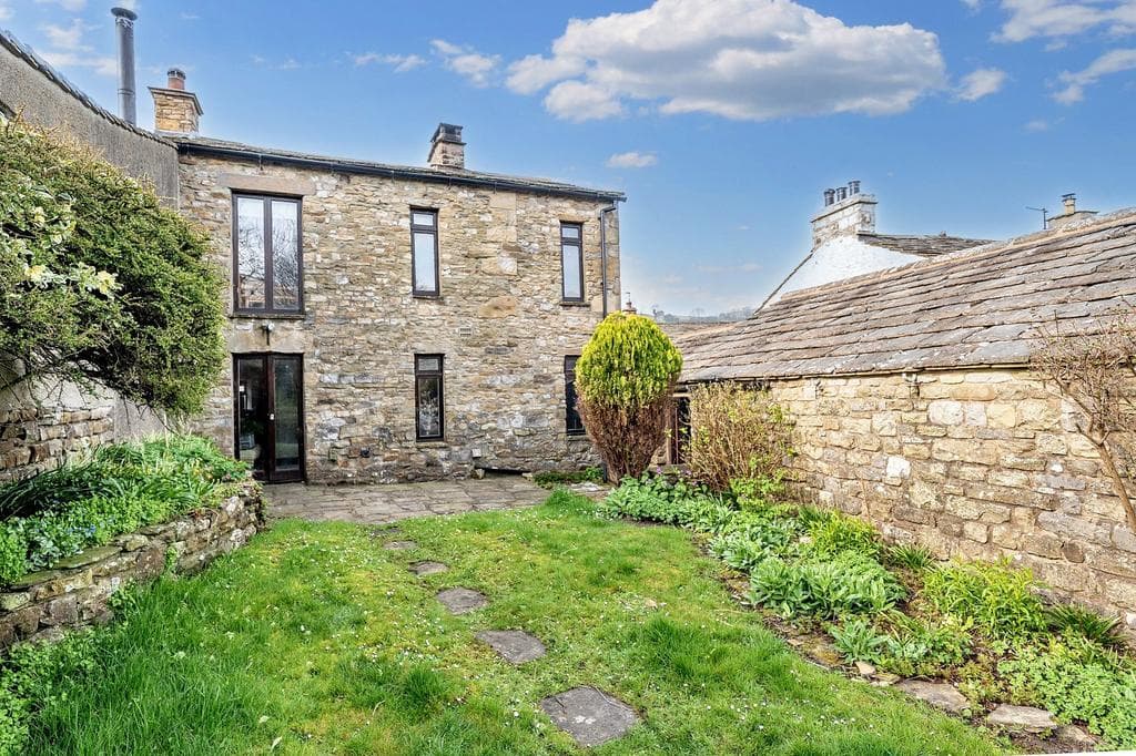 View property at The Barn, Laning, Dent