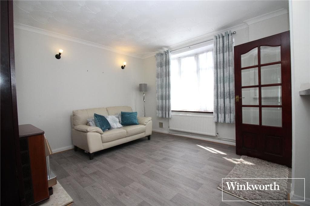 Knebworth Path, Borehamwood, Hertfordshire, WD6 - Image 2