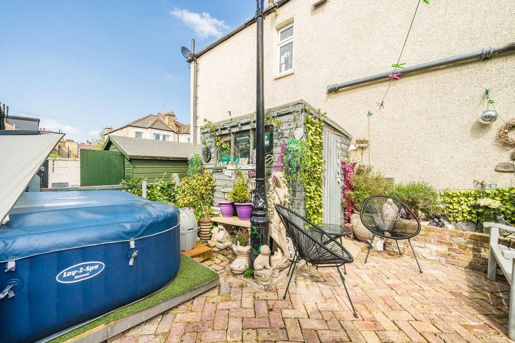 Alston Road, London SW17 - Image 3