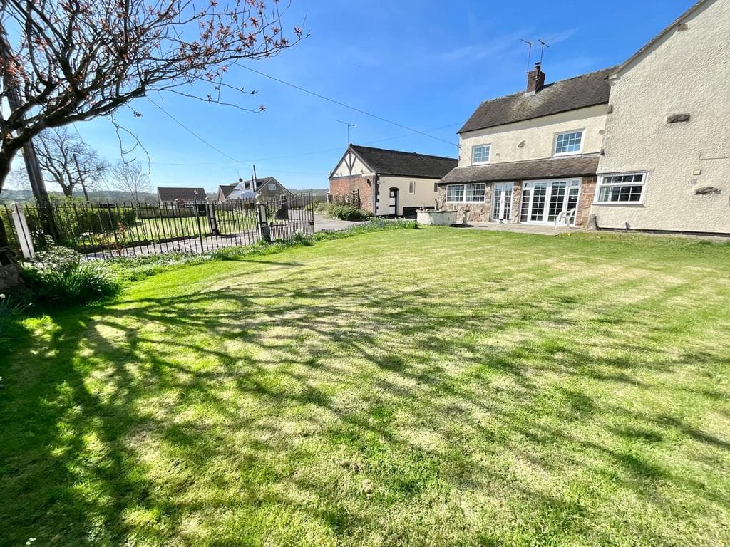 Birchenfields Lane, Stoke-On-Trent ST10 - Image 2