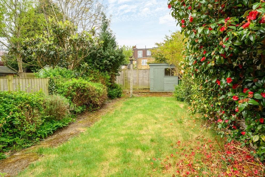 Dudley Road, Walton-on-Thames, KT12 - Image 2