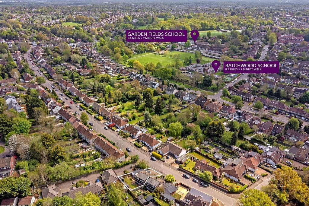 Francis Avenue, New Greens, St. Albans - Image 3
