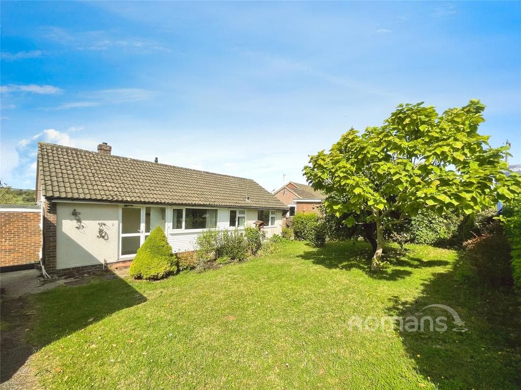 Braeside Close, Winchester, Hampshire - Image 1