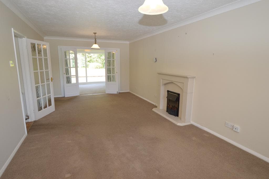 Inholmes Close, Burgess Hill RH15 - Image 3