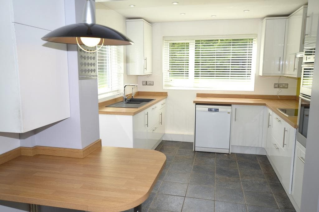 Inholmes Close, Burgess Hill RH15 - Image 5