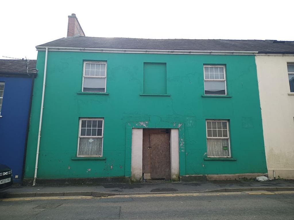 54-55 Water Street, Carmarthen, Dyfed, SA31 1RH - Image 1