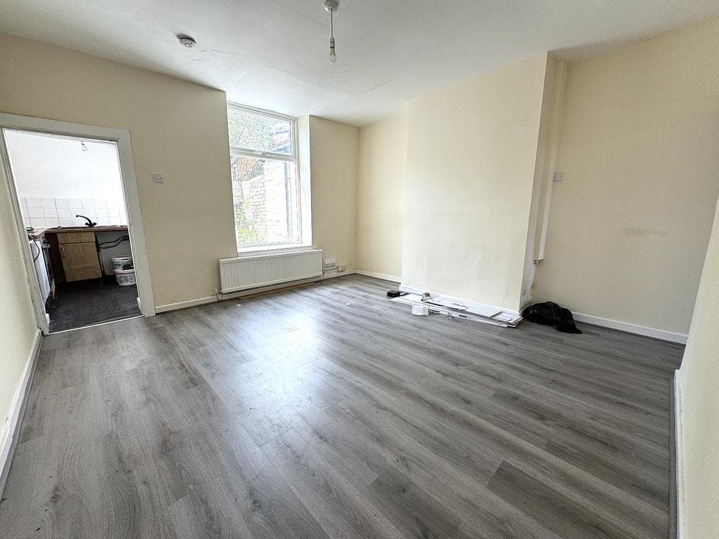 Wood Street, Darwen - Image 3