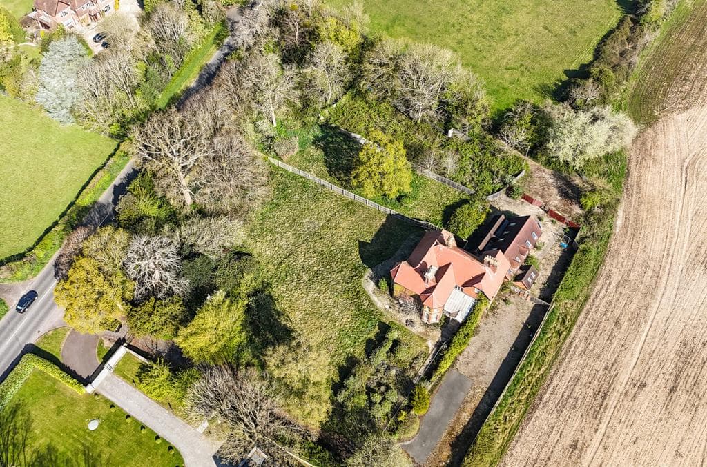 Mythe Road, Tewkesbury, Gloucestershire - Image 3