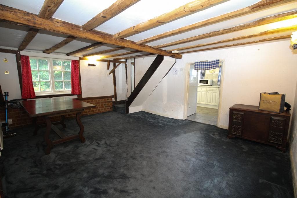 Gardeners Cottage, Burwell - Image 4