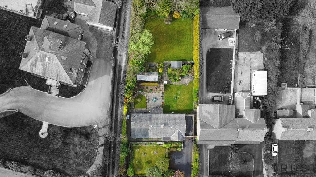 Deighton Lane, Batley, WF17 - Image 3