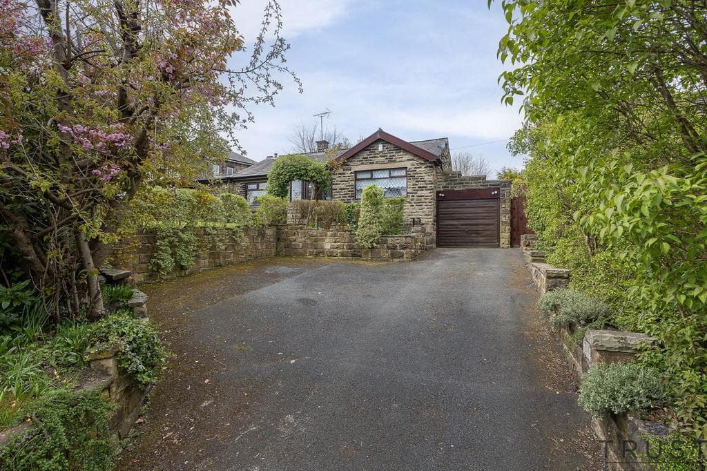 Deighton Lane, Batley, WF17 - Image 5