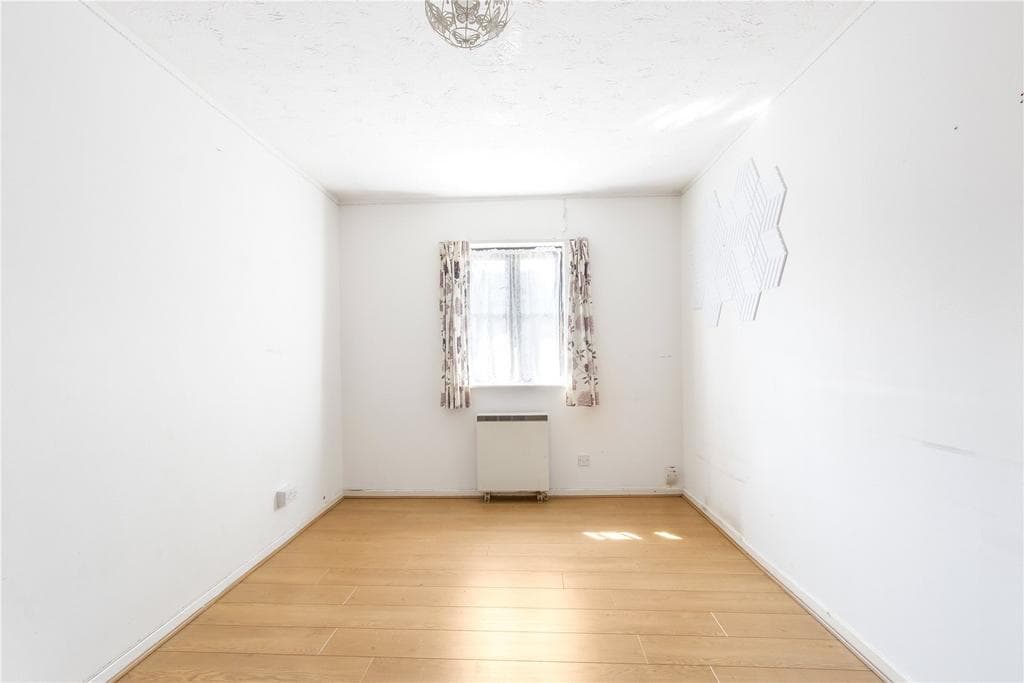Somerset Gardens, London, N17 - Image 5