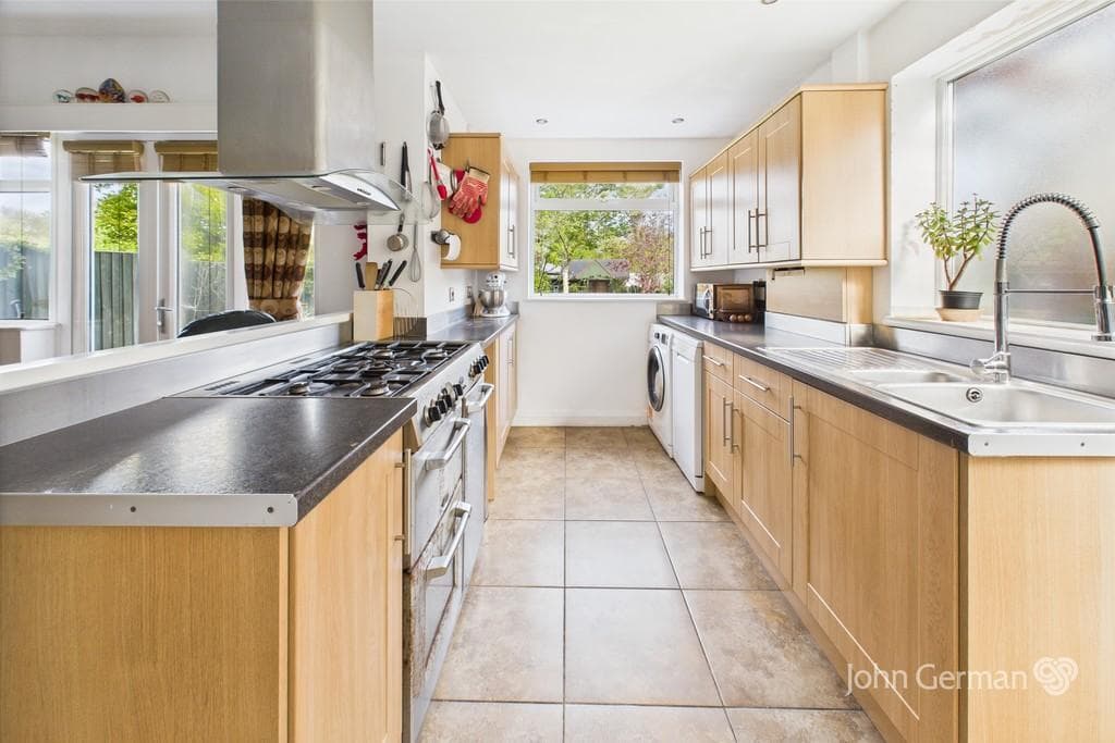 Park Road, Loughborough - Image 4