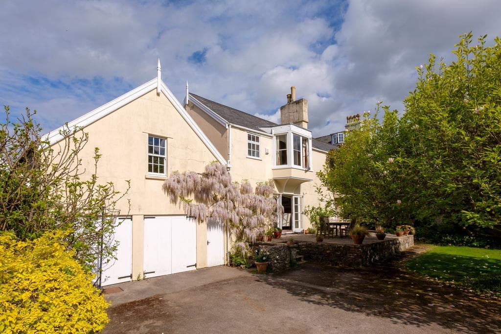 Brockely Chase, Cleeve, BS49 - Georgian home with fantastic gardens - Image 1