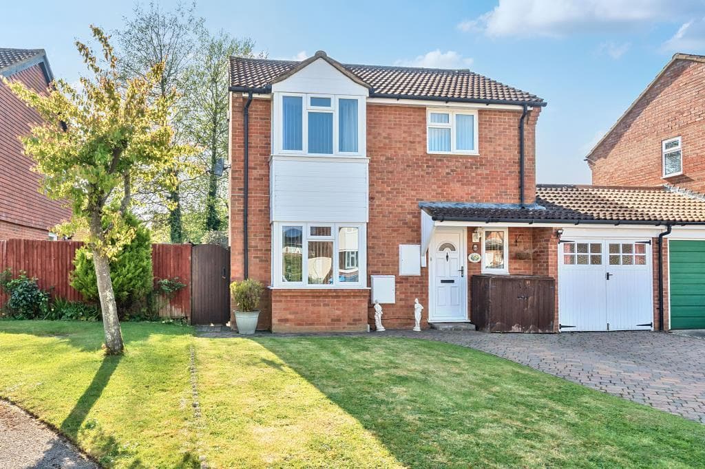 Greenwood Homes,  Bicester,  Oxfordshire,  OX26 - Image 1