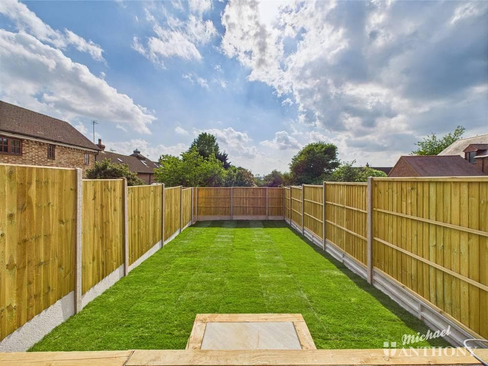 Stewkley, Leighton Buzzard LU7 - Image 2