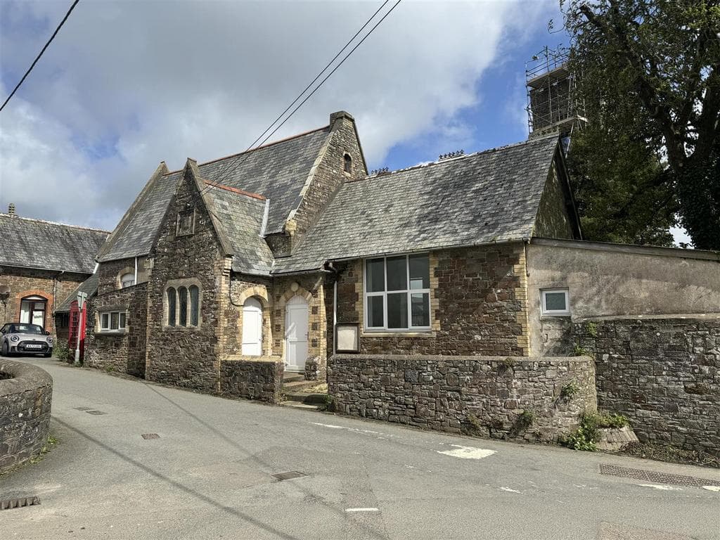 ATHERINGTON - Image 1