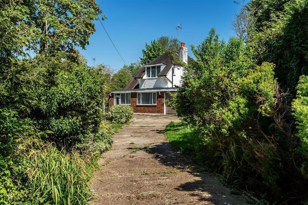 THE PARK, GREAT BOOKHAM, KT23 - Image 1