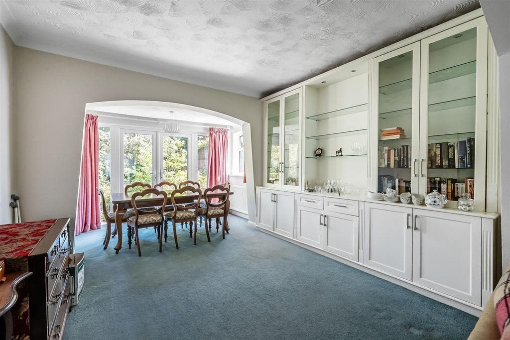 THE PARK, GREAT BOOKHAM, KT23 - Image 4