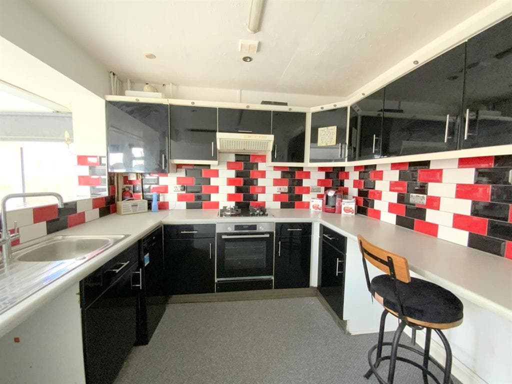 Albatross Drive, Grimsby - Image 4