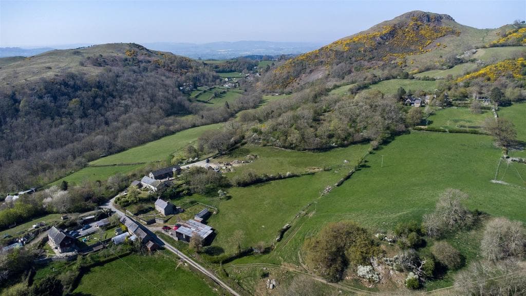 Lower Hurdley Farmhouse, Hyssington, Churchstoke, Powys, SY15 6DY - Image 3
