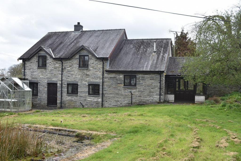View property at Coed Cilbronnau, Llangoedmor