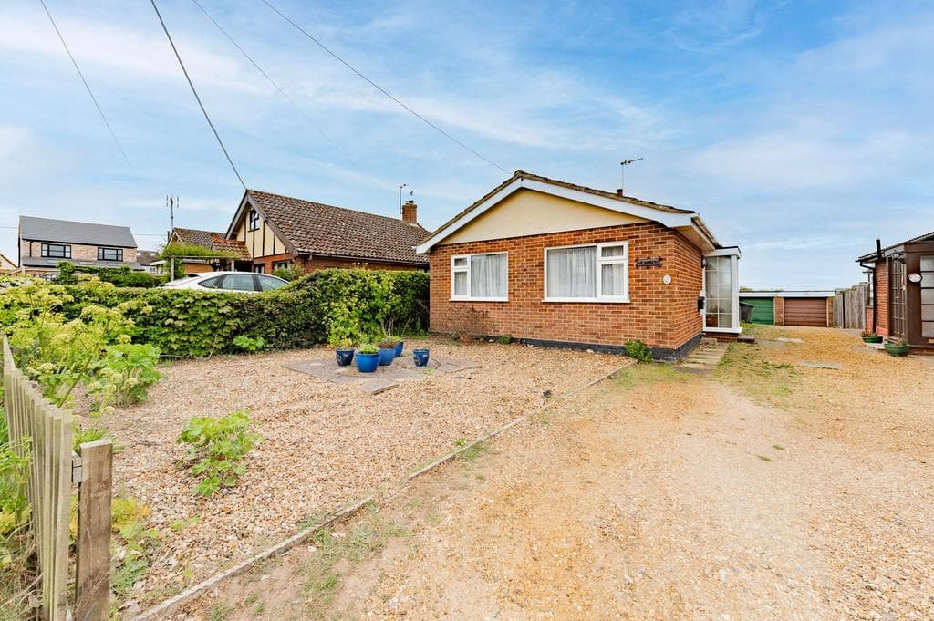 View property at Beaconsfield Road, Kessingland