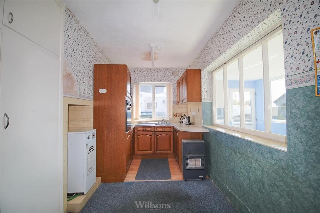 Anderby Road, Chapel St. Leonards, Skegness - Image 2