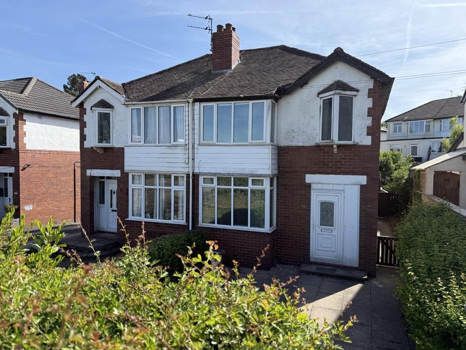 View property at London Road, Macclesfield, SK11 0JX
