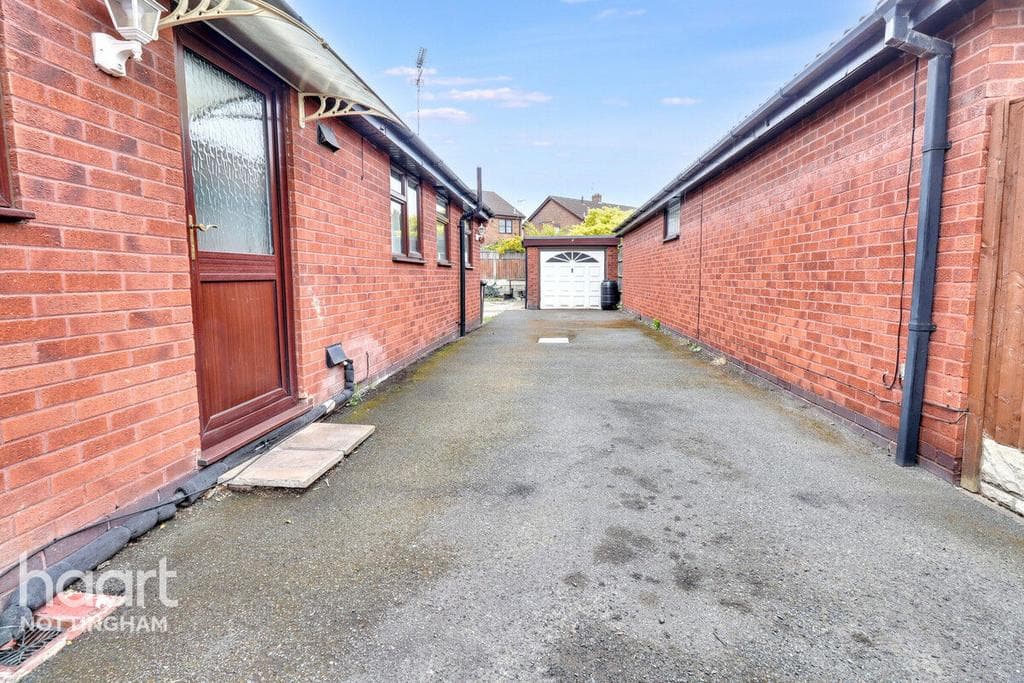 Buttermead Close, Nottingham - Image 3