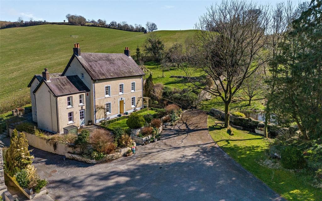 Whitemill, Carmarthen, Carmarthenshire, SA32 - Image 4