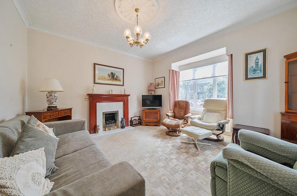 Outwood Lane, Horsforth, LS18 - Image 4