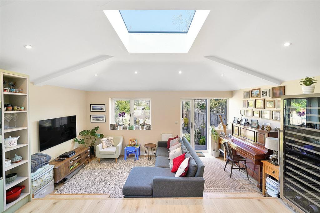 Melrose Avenue, Willesden Green, NW2 - Image 4
