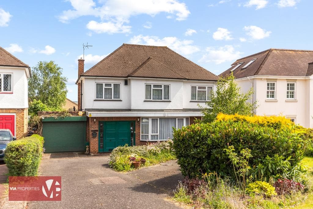 Baas Lane, Broxbourne EN10 - Image 1