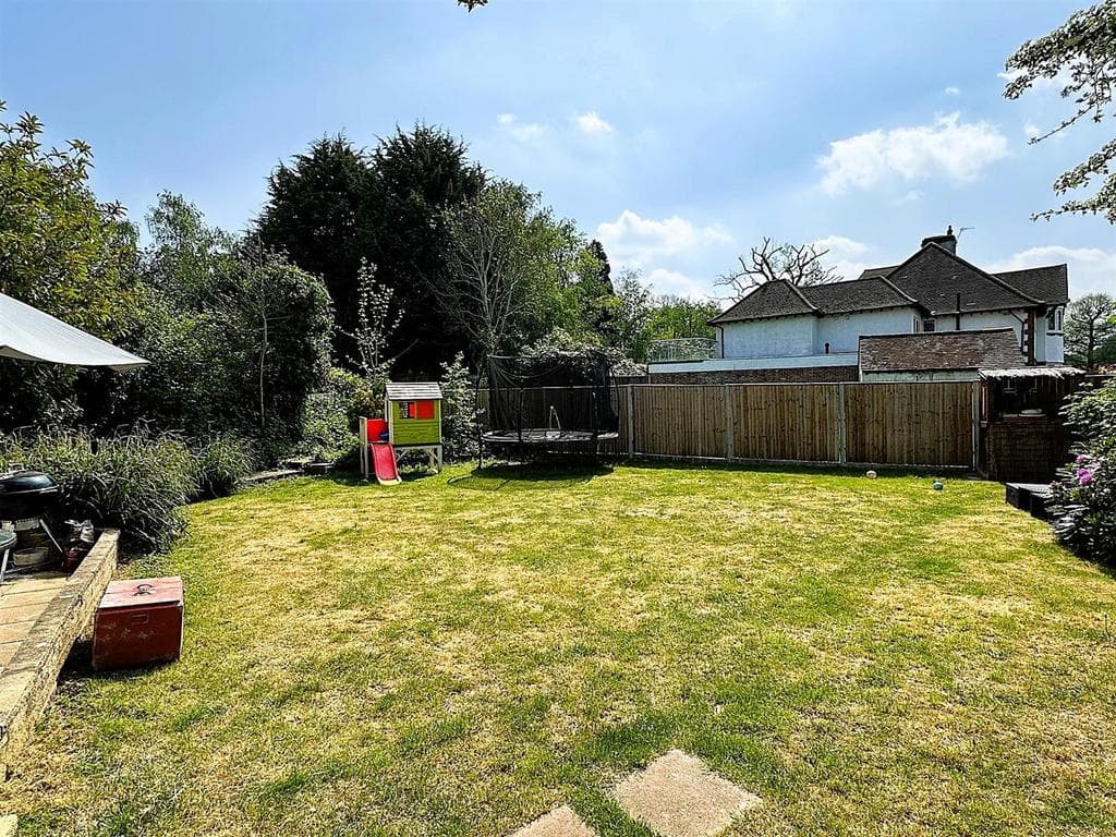 Hazelmere Road, Petts Wood - Image 2