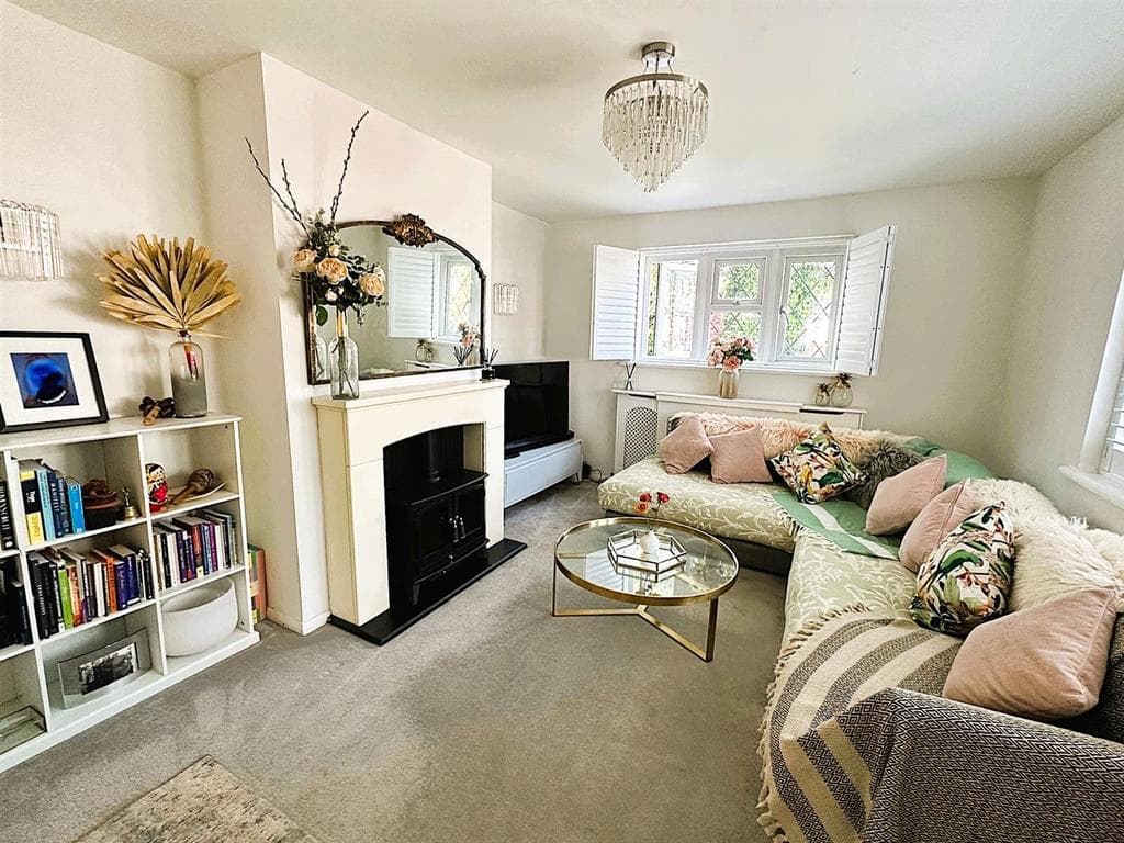 Hazelmere Road, Petts Wood - Image 4